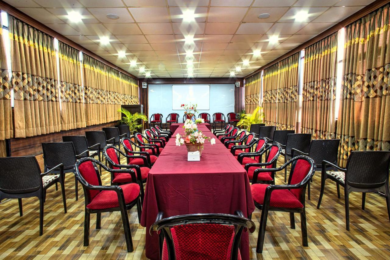 The Address Kathmandu Hotel Esterno foto